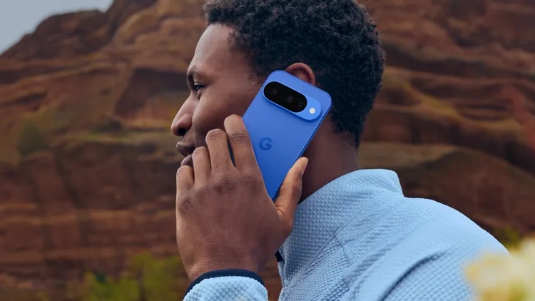 Google Pixel 10 in Farbe Indigo