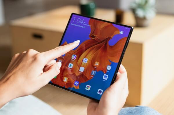 Huawei Mate X aufgeklappt Huawei Mate X aufgeklappt