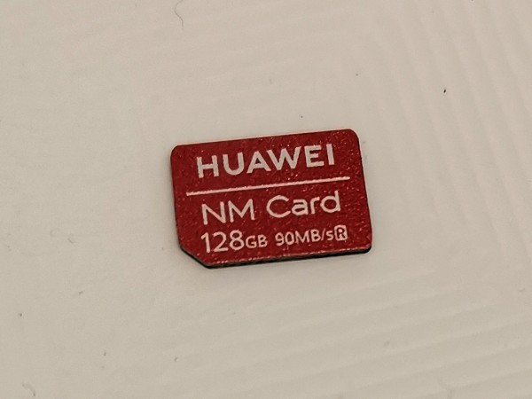 Huawei Mate20 Pro im HandOn: Nano-Memory-Card